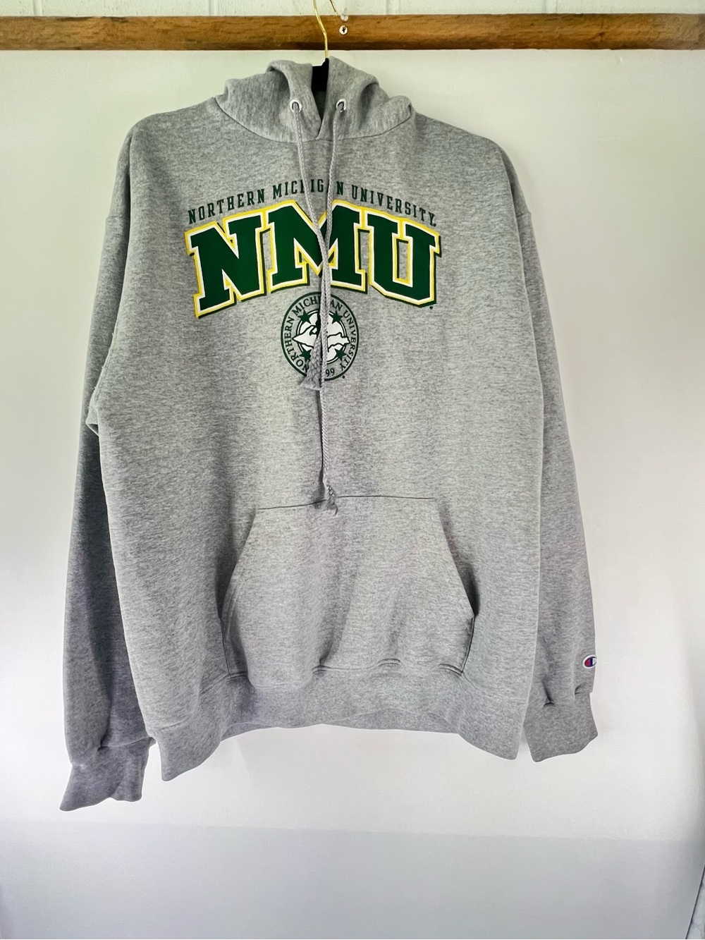 NMU Wildcats Champion Gray Hoodie Large northern Michigan university